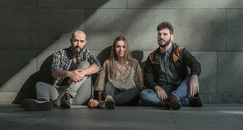 El grupo Arde Marte autoproduce su tercer single ‘La jaula’